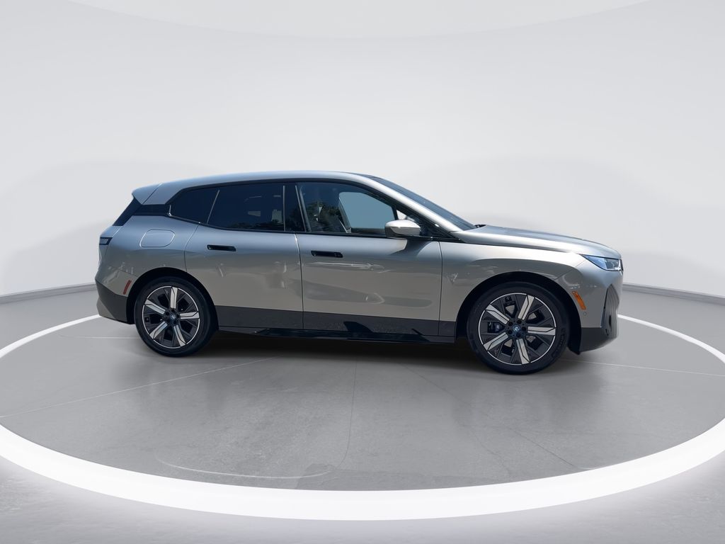 Thumbnail: 2025 BMW iX - 9