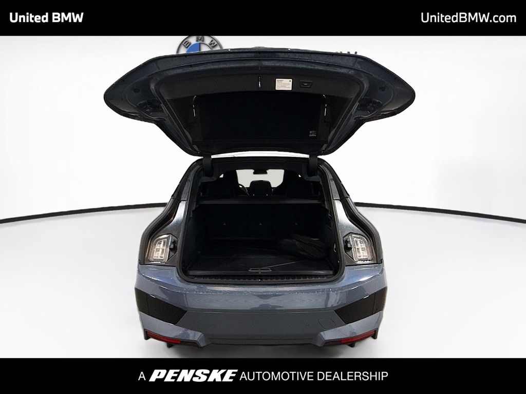 Thumbnail: 2023 BMW iX - 14