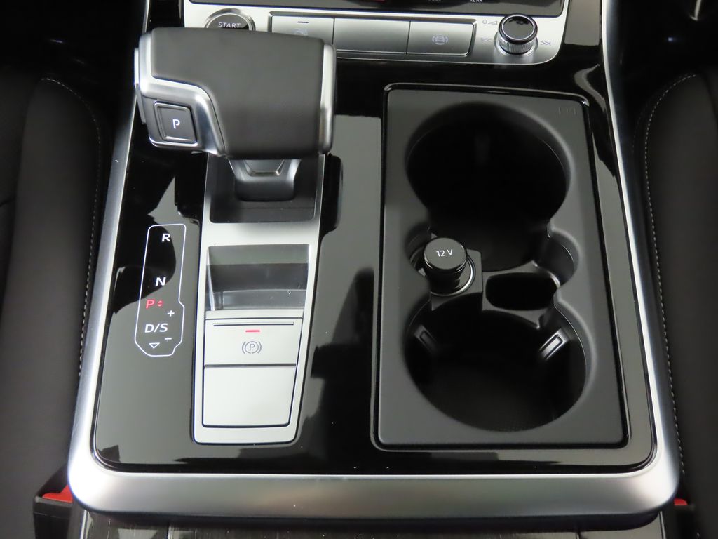 Thumbnail: 2025 Audi Q7 - 21