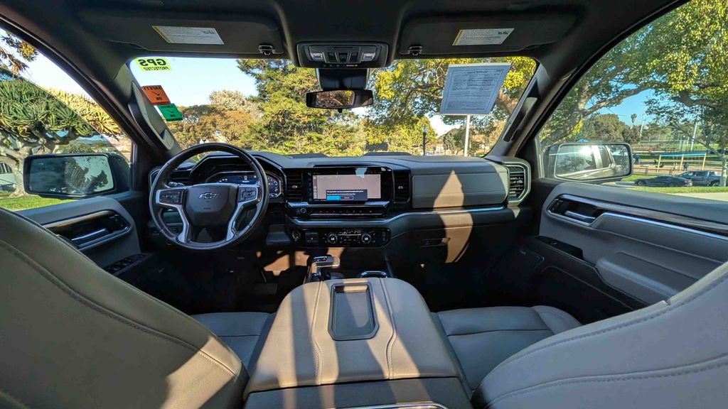 Used 2022 Chevrolet Silverado 1500 LT Trail Boss 4D Crew Cab