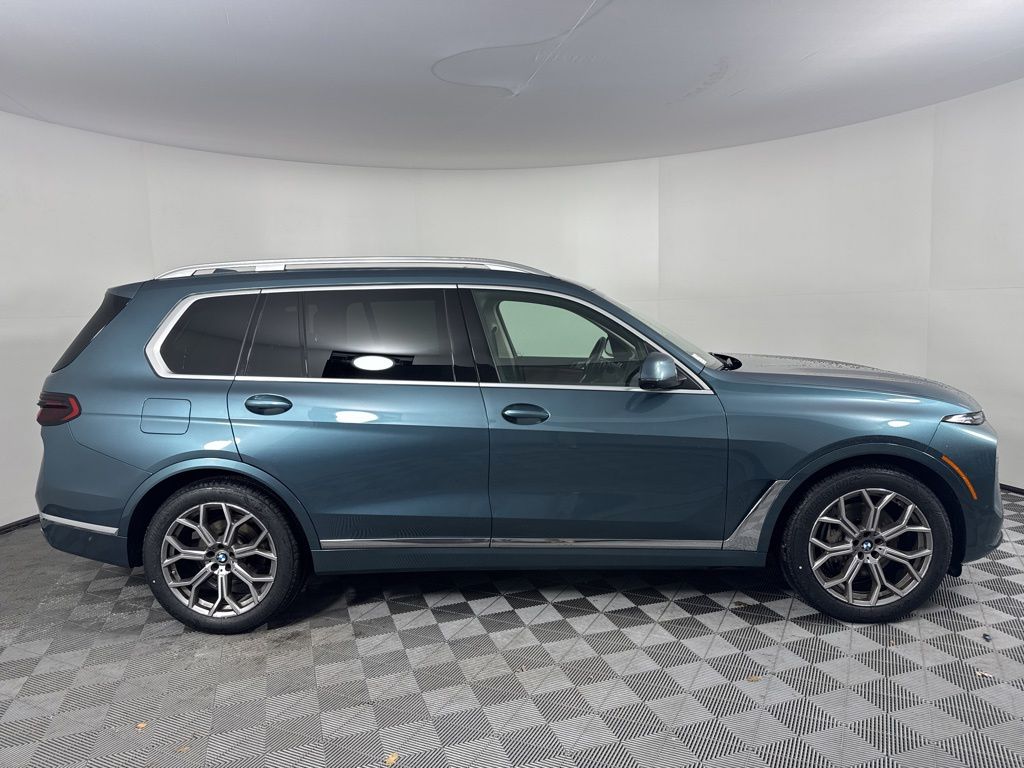 Thumbnail: 2024 BMW X7 - 4
