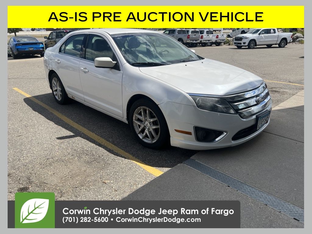 White 2012 Ford Fusion Sedan Front-Wheel Drive 6-Speed Automatic