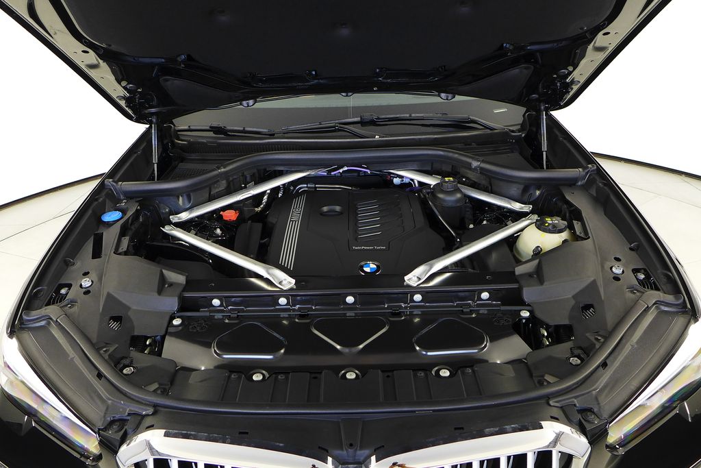 Thumbnail: 2023 BMW X5 - 6
