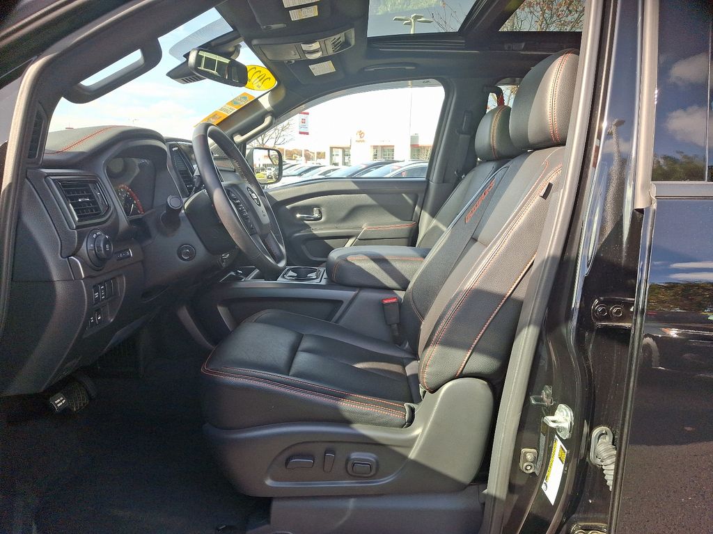 2022 Nissan Titan PRO-4X 13