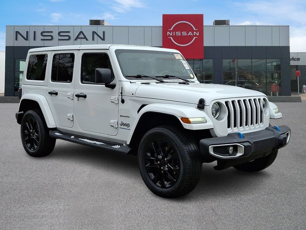 Bright White Clearcoat 2023 Jeep Wrangler 4xe Sahara 4WD SUV / Crossover Four-Wheel Drive 8-Speed Automatic