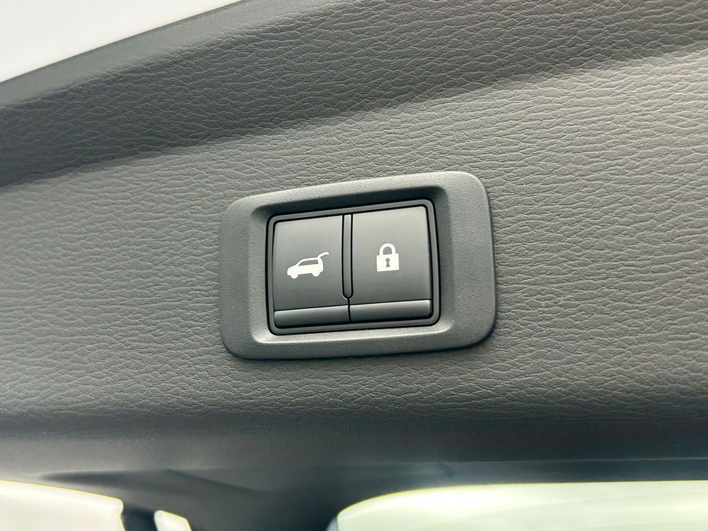 New 2026 White Mitsubishi Trail Edition image 44