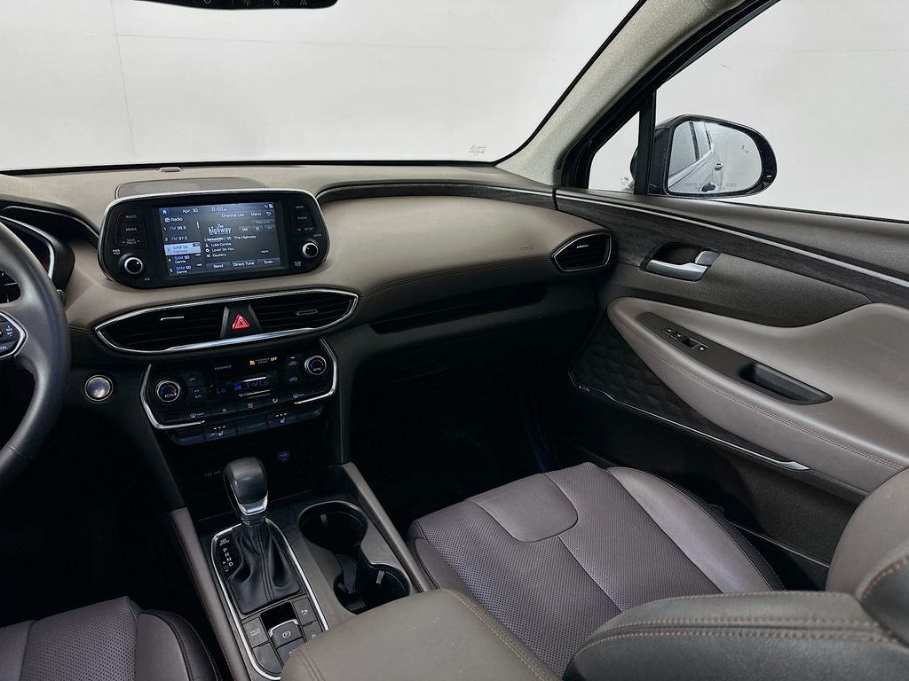2019 Hyundai Santa Fe Limited 24