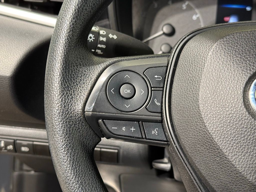 Thumbnail: 2023 Toyota Corolla - 21