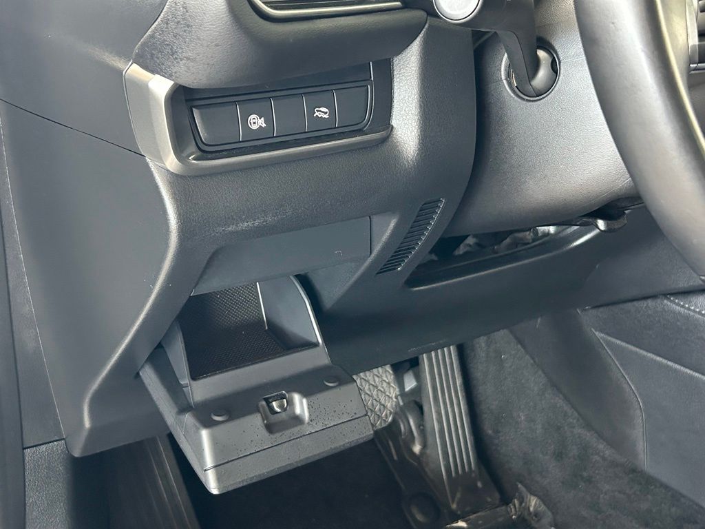 Used 2024 Ceramic Metallic Mazda 2.5 S Select Sport image 18