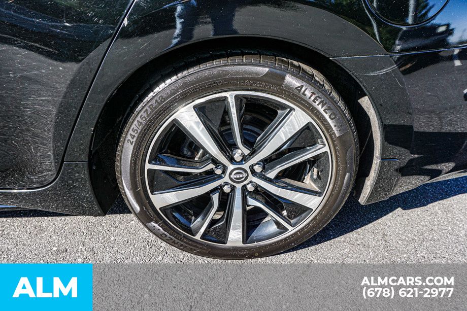 Used 2023 Black Nissan 3.5 SL image 17
