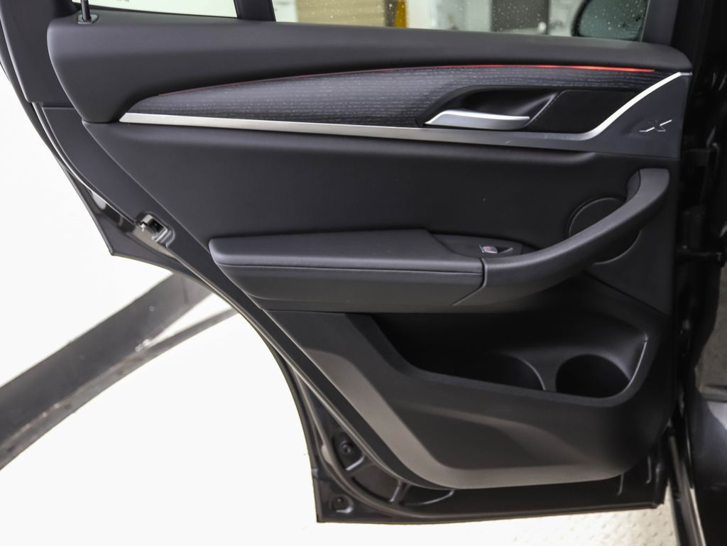 Thumbnail: 2024 BMW X3 - 20