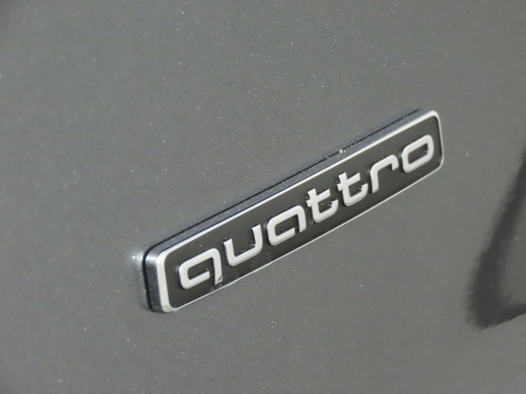 Thumbnail: 2026 Audi Q3 - 10