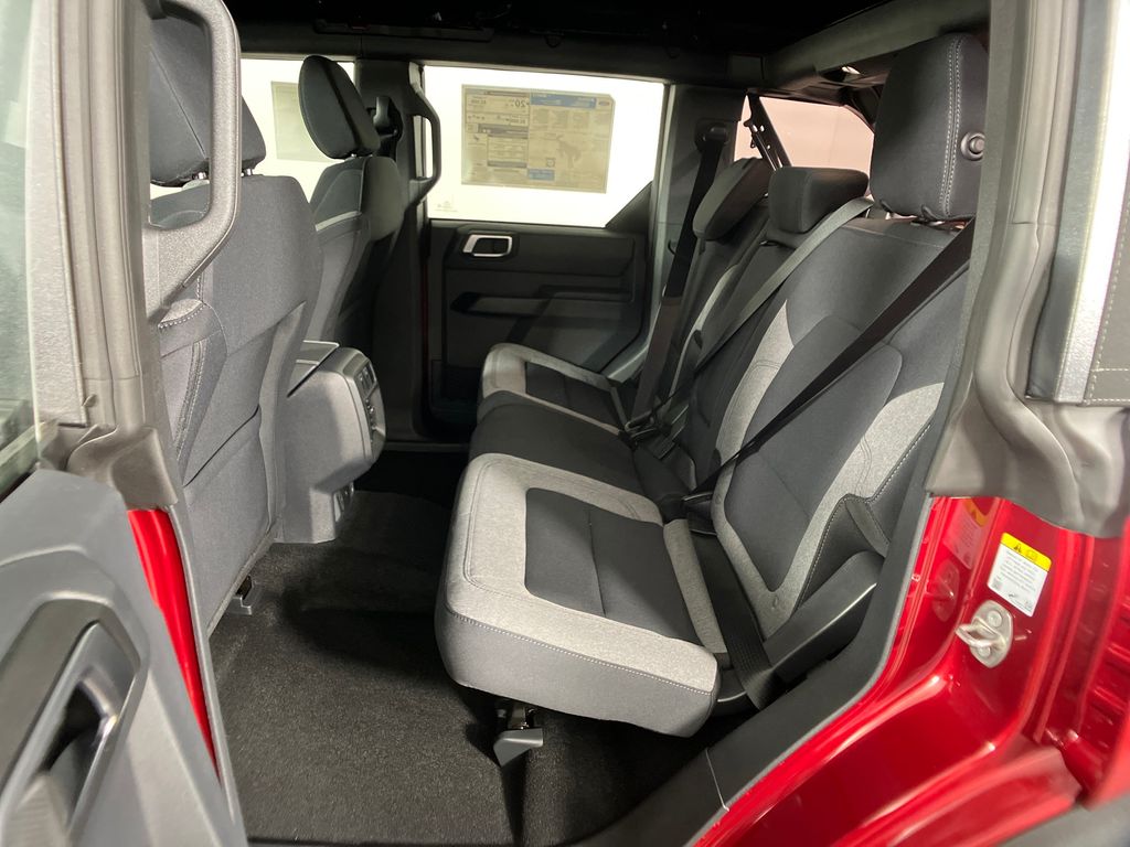 2025 Ford Bronco 4-Door Base - Photo 27