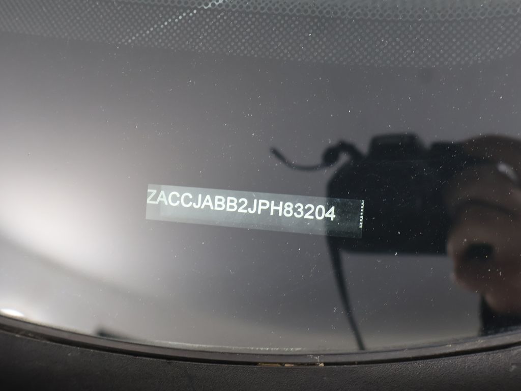 Used 2018 White Jeep Latitude image 44