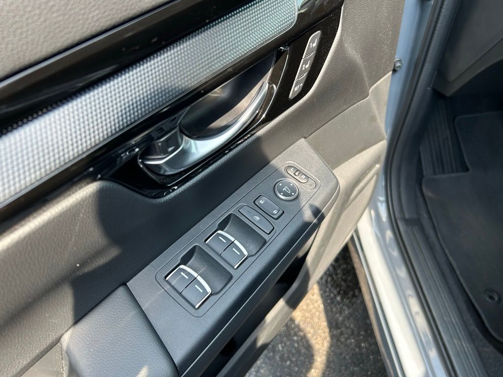 2024 Honda CR-V Sport Touring 28