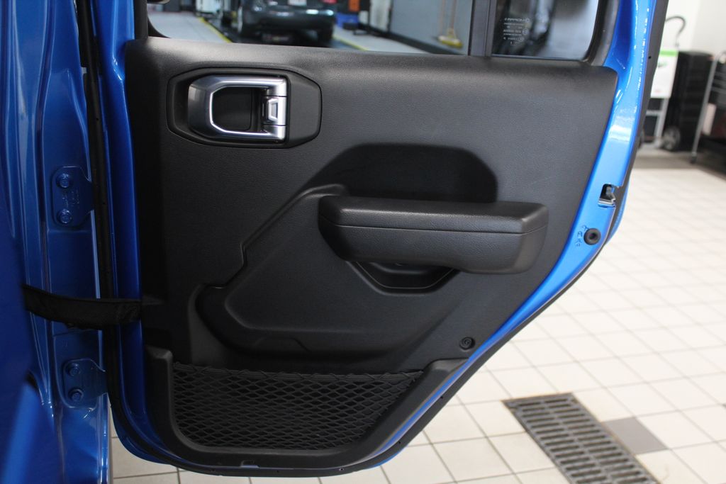 Thumbnail: 2022 Jeep Wrangler - 26