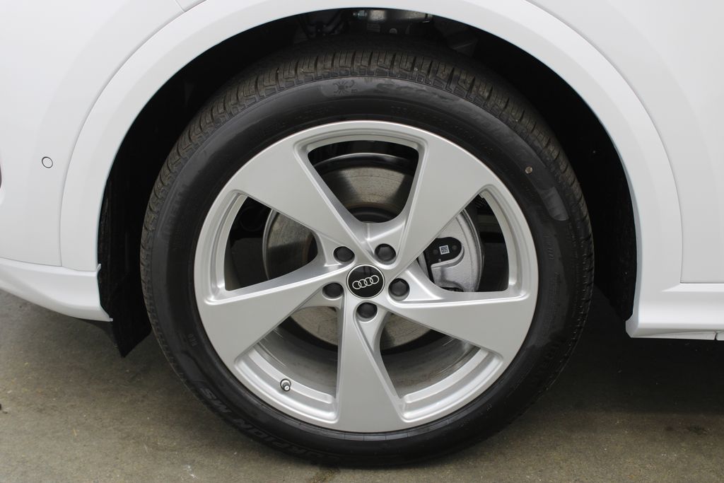 new 2025 Audi Q5 car, priced at $59,890