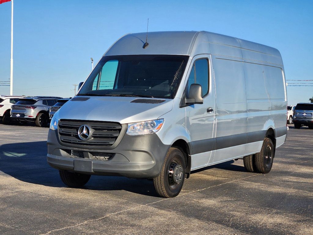 2024 Mercedes-Benz Sprinter 3500 Cargo 170 WB 3