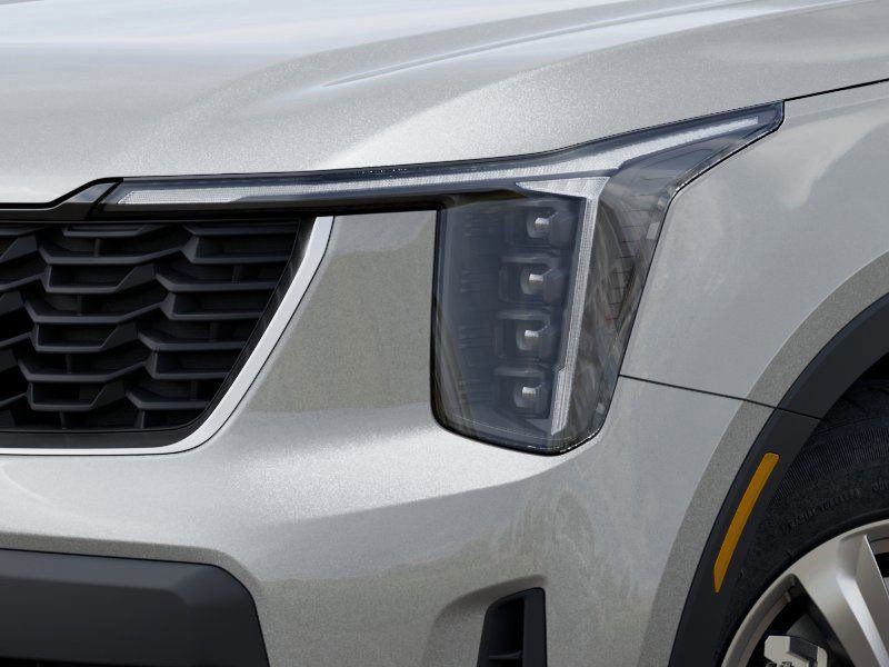 New 2026 Ivory Silver Kia LX image 10