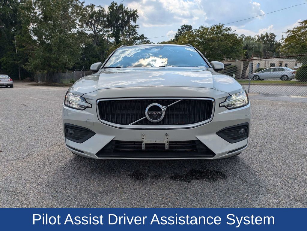 2020 Volvo V60 T5 Momentum