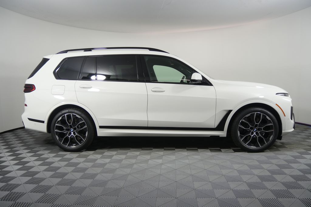 Thumbnail: 2026 BMW X7 - 2