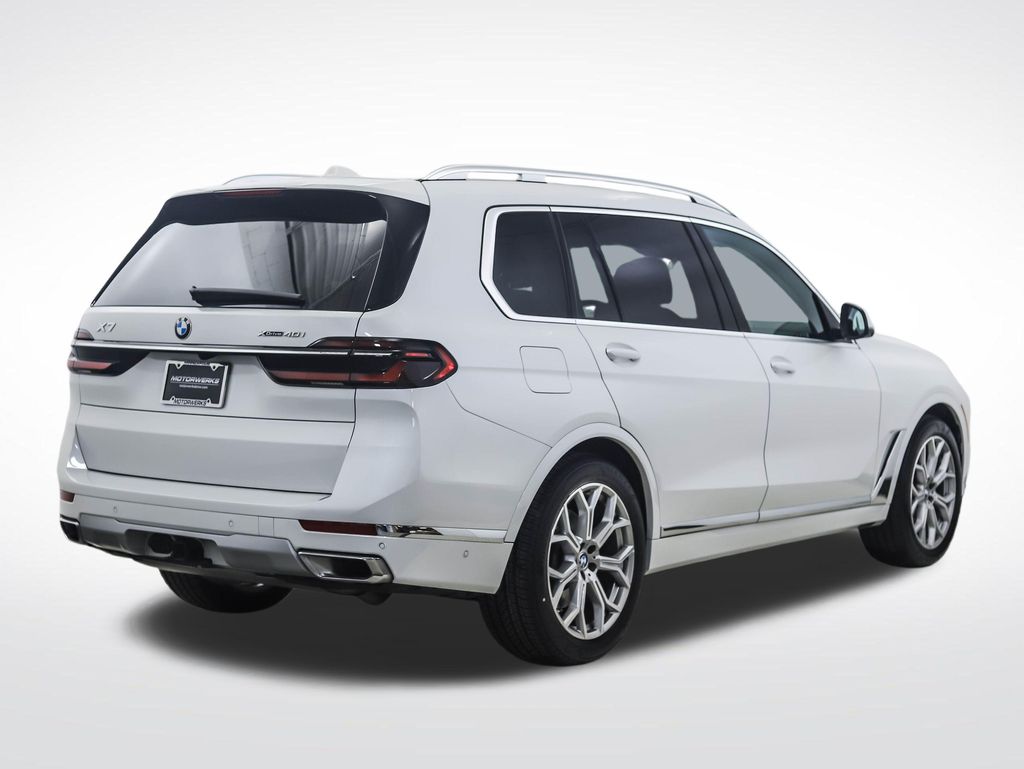 Thumbnail: 2024 BMW X7 - 5