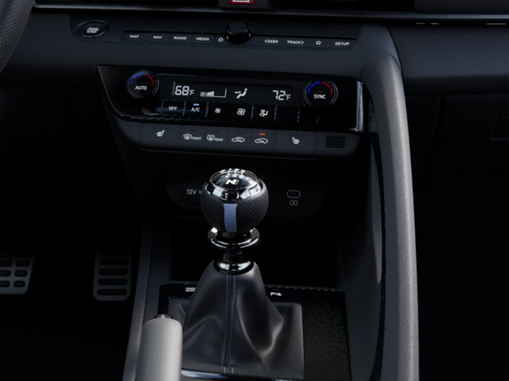 Thumbnail: 2025 Hyundai Elantra - 18