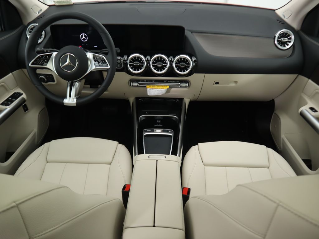 Thumbnail: 2025 Mercedes-Benz GLA - 13