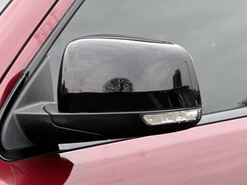 Thumbnail: 2019 Jeep Grand Cherokee - 2