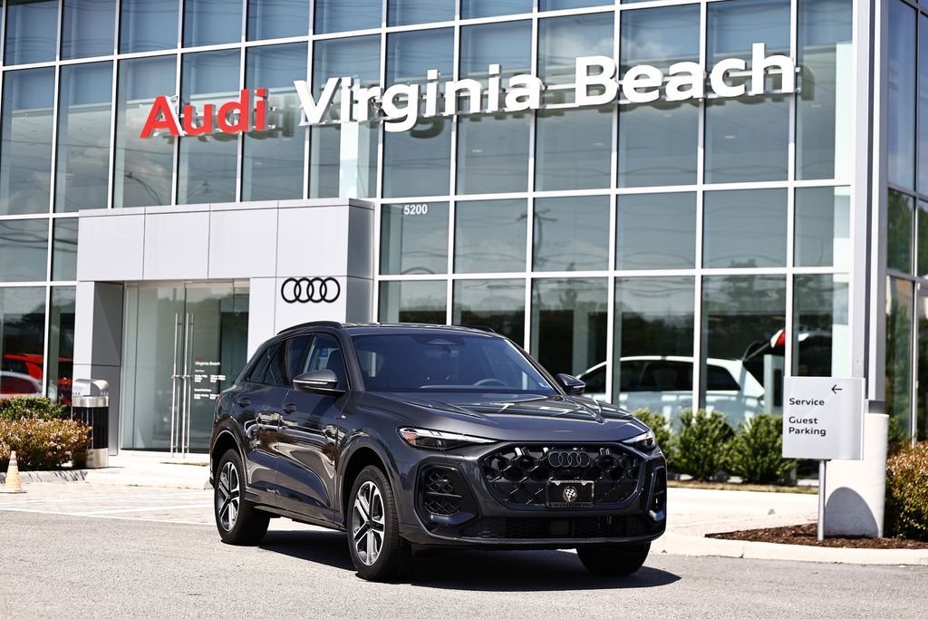 Tambora Gray Metallic 2026 Audi Q5 SUV / Crossover  7-Speed Automatic