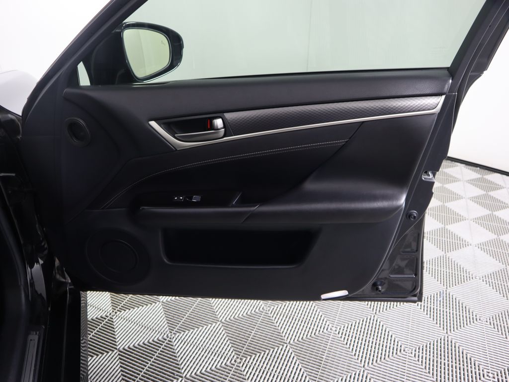 Thumbnail: 2017 Lexus GS - 26