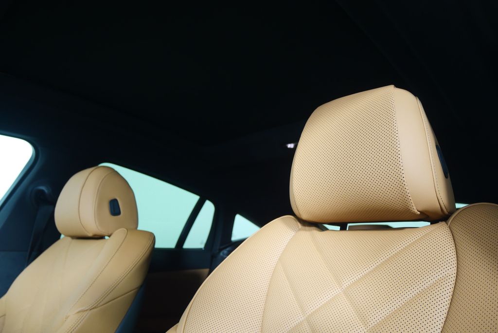 Thumbnail: 2026 BMW X6 - 11