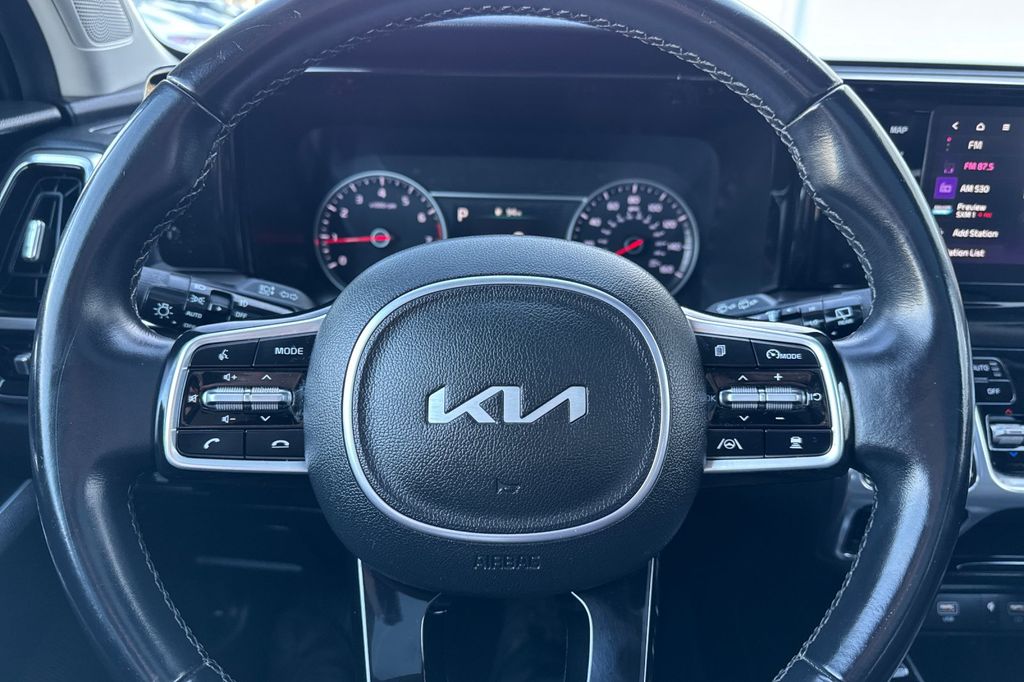 used 2022 Kia Sorento car, priced at $29,914