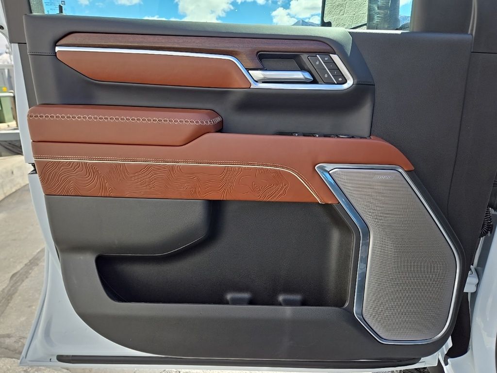 Used 2026 White GMC Denali Ultimate image 18