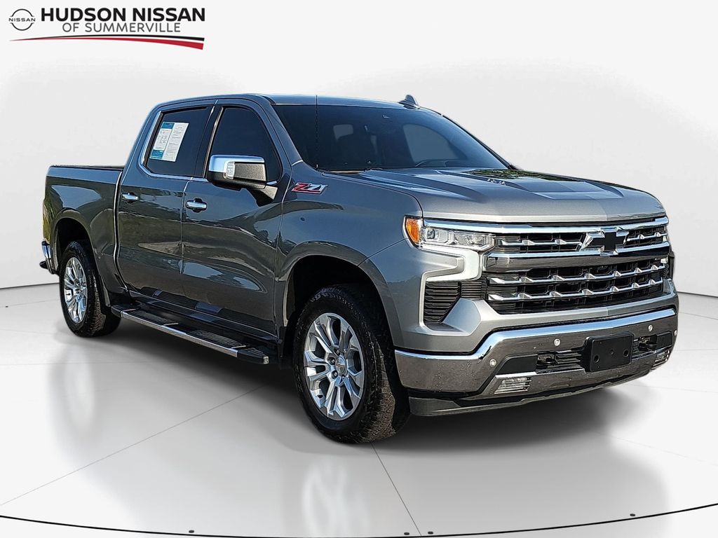 Sterling Gray Metallic 2024 Chevrolet Silverado 1500 Pickup Truck Four-Wheel Drive Automatic
