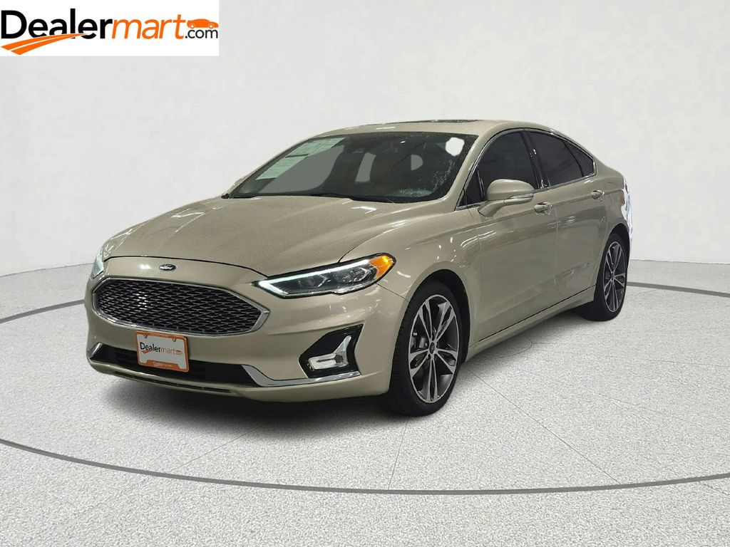 White Gold Metallic 2019 Ford Fusion Titanium AWD Sedan All-Wheel Drive 6-Speed Automatic
