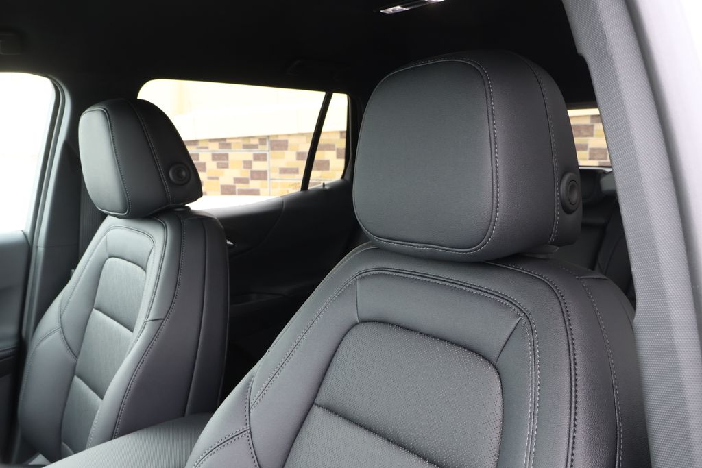 Thumbnail: 2026 Chevrolet Equinox - 15