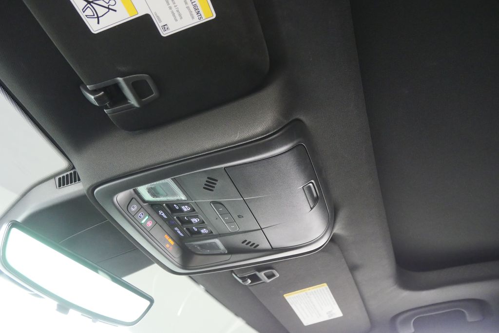 Thumbnail: 2024 Cadillac XT4 - 23