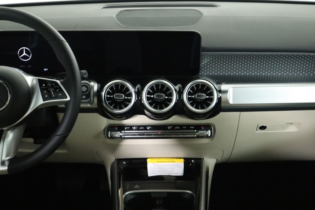 Thumbnail: 2025 Mercedes-Benz GLB - 14