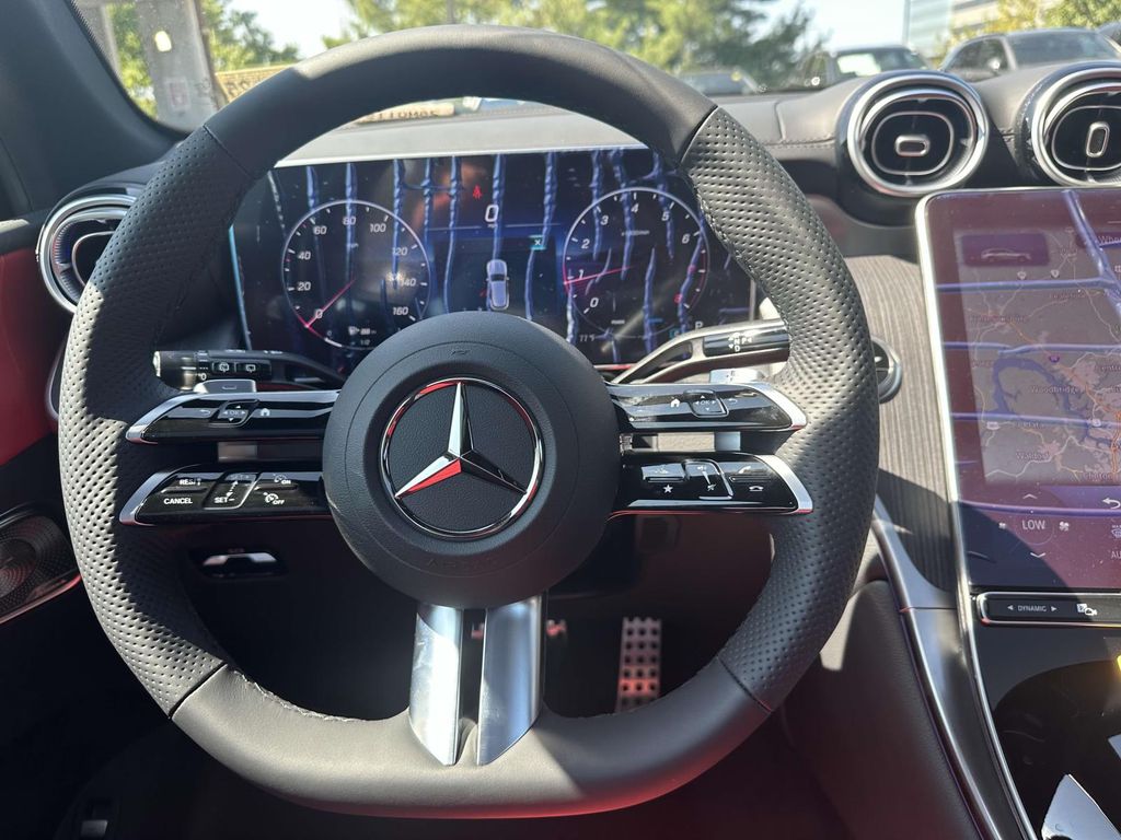 Thumbnail: 2025 Mercedes-Benz GLC - 9