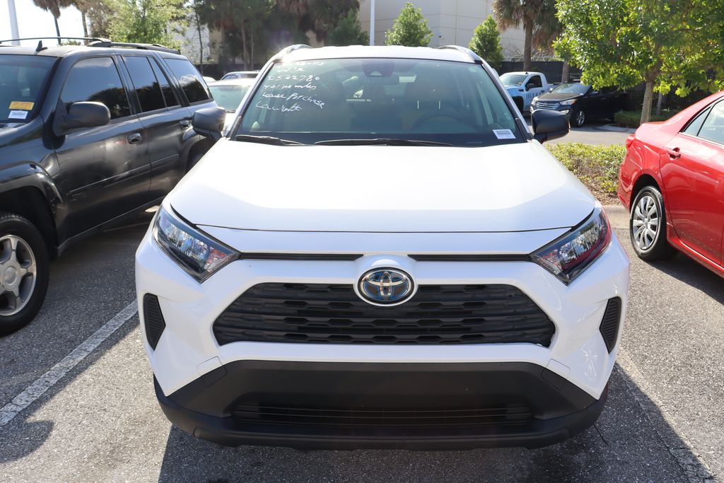 2022 Toyota RAV4 LE 5