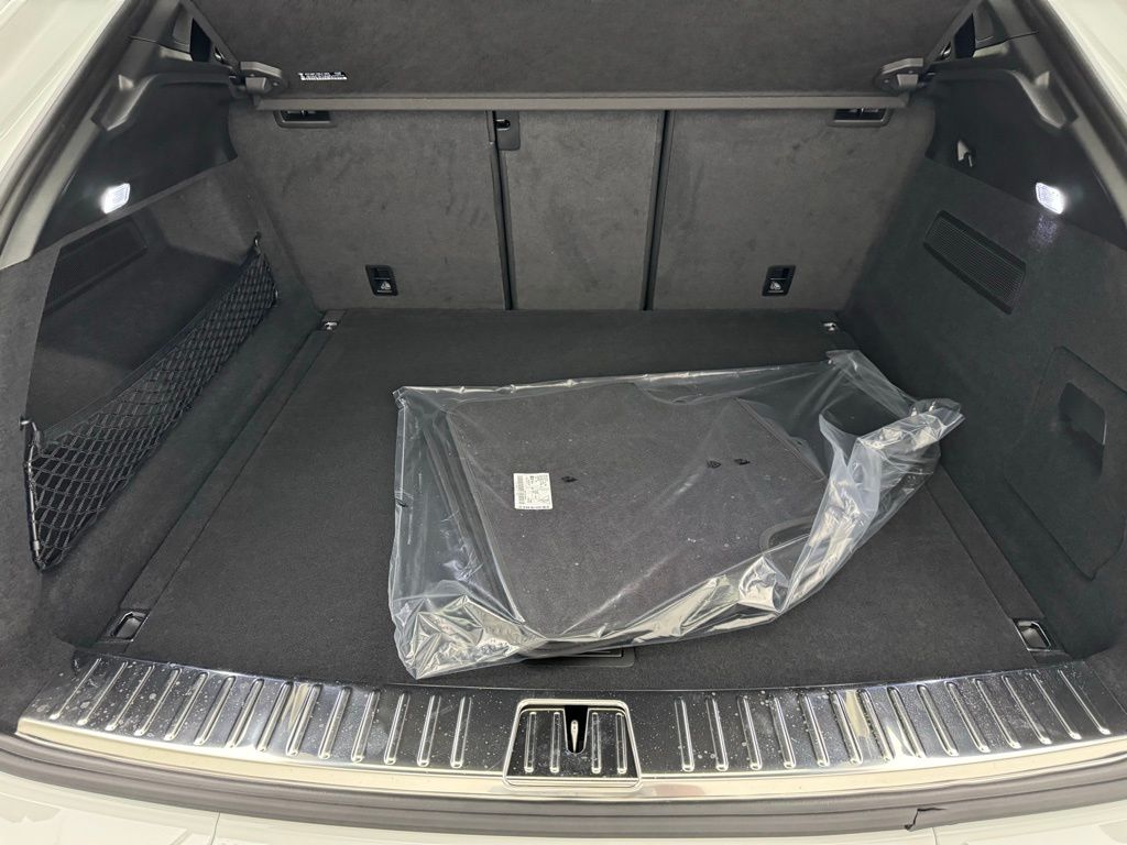 Thumbnail: 2024 Porsche  - 25