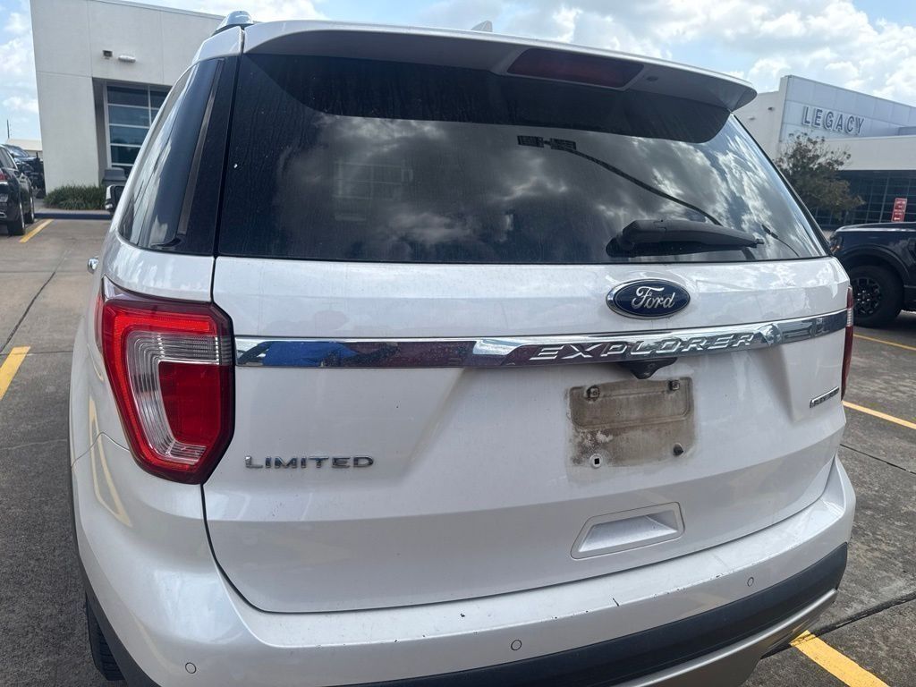 2016 Ford Explorer Limited White at Bravo Nissan
