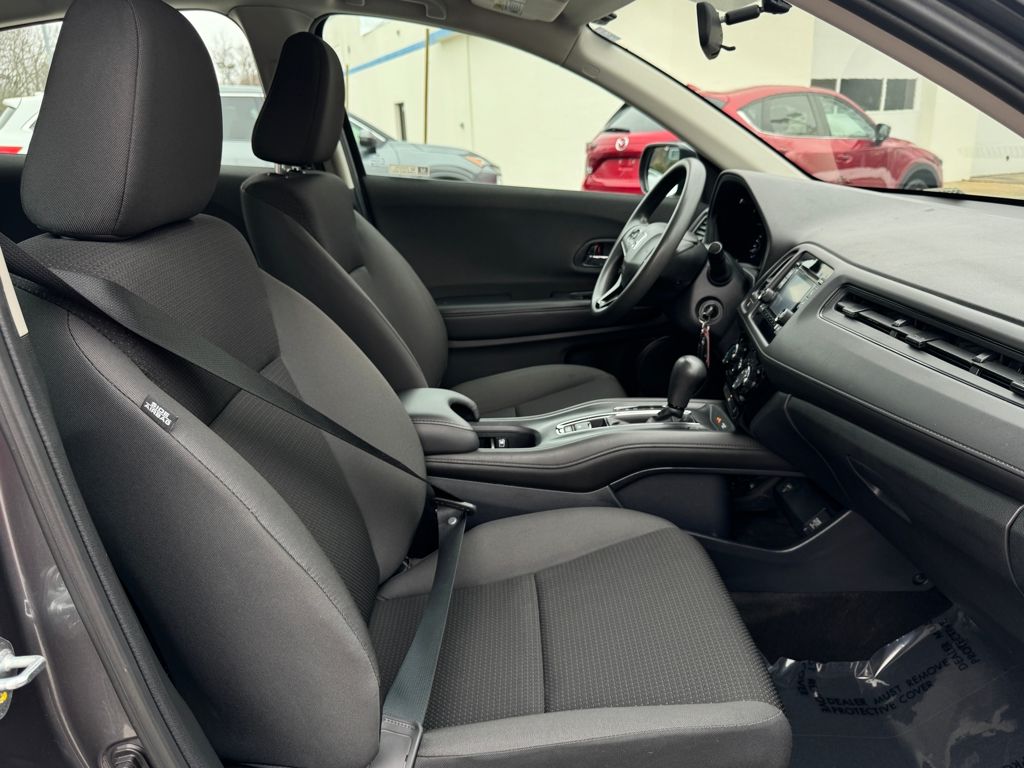 2022 Honda HR-V AWD LX