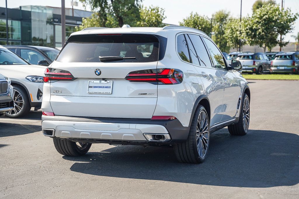 2025 BMW X5 sDrive40i 8