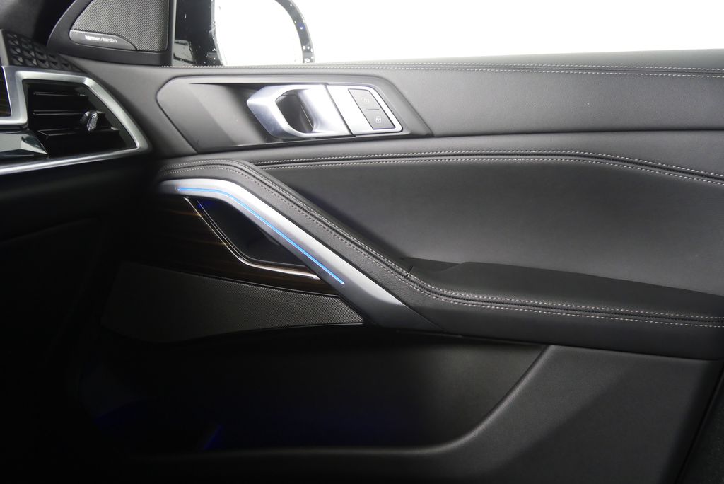 Thumbnail: 2025 BMW X6 - 30