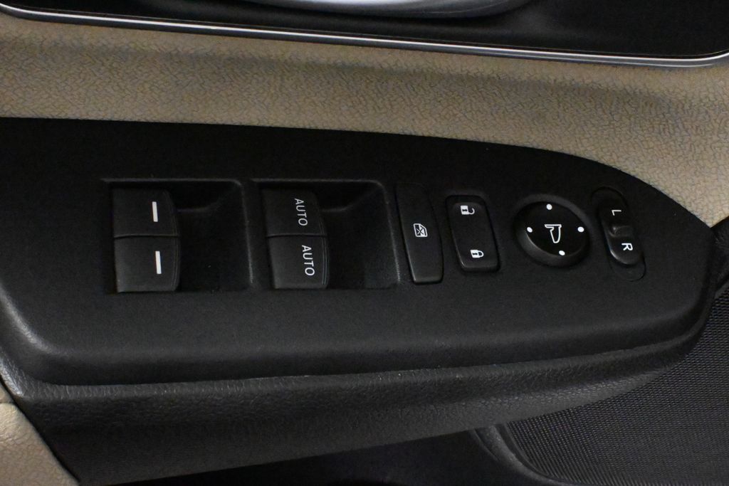 2019 Honda CR-V EX 29