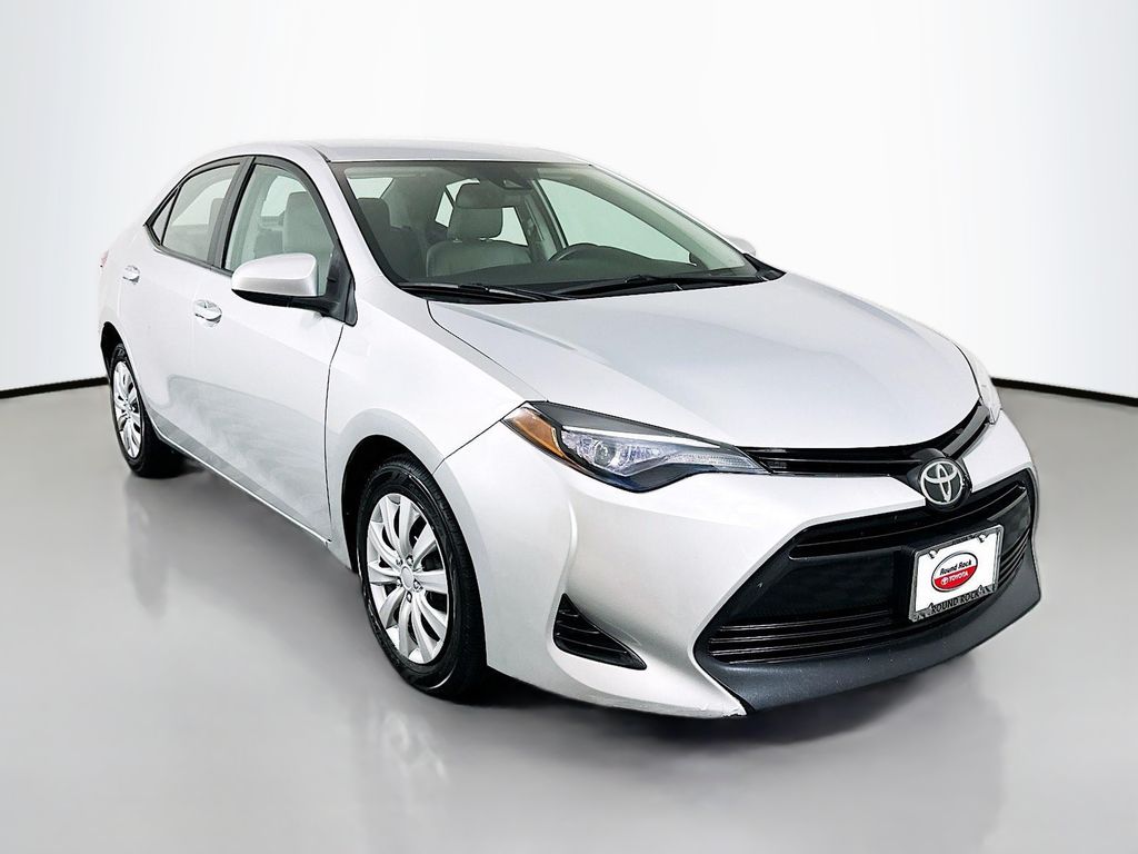 Thumbnail: 2017 Toyota Corolla - 3