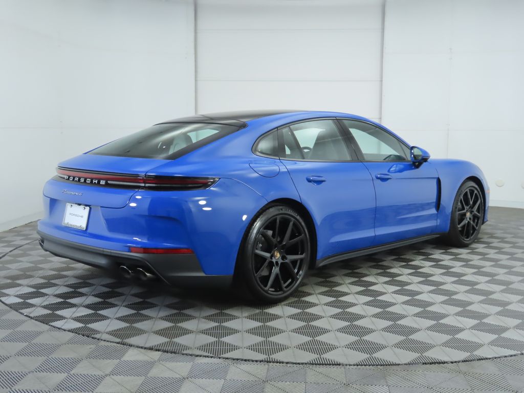 Thumbnail: 2025 Porsche Panamera - 7
