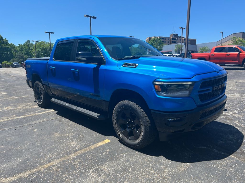 Hydro Blue Pearlcoat 2022 RAM 1500 Big Horn Crew Cab 4WD Pickup Truck Four-Wheel Drive 8-Speed Automatic